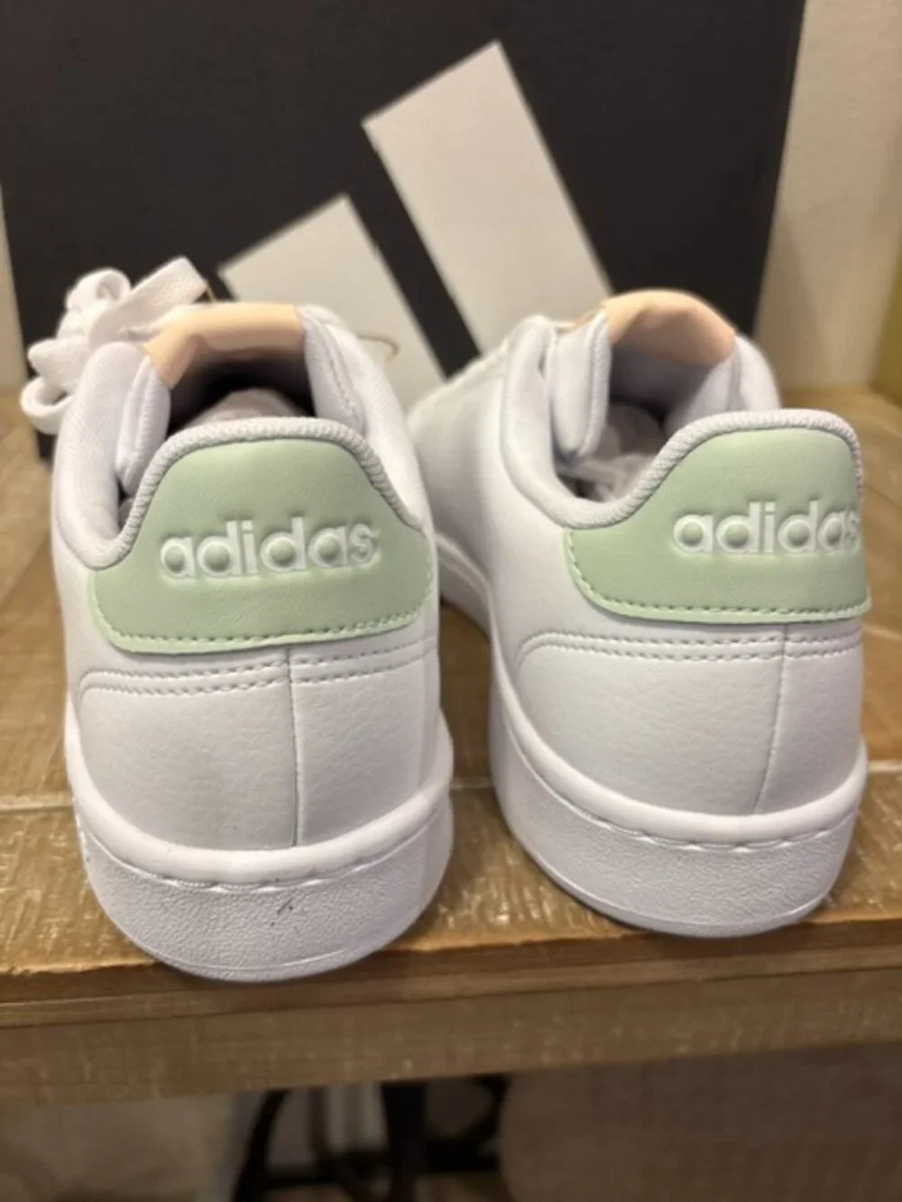 NEW adidas Advantage Cloud White Linen Green Sneakers Women - Picture 2 of 6